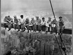Almuerzo en lo alto de un rascacielos, 1932. Fotografía de Charles C. Ebbets